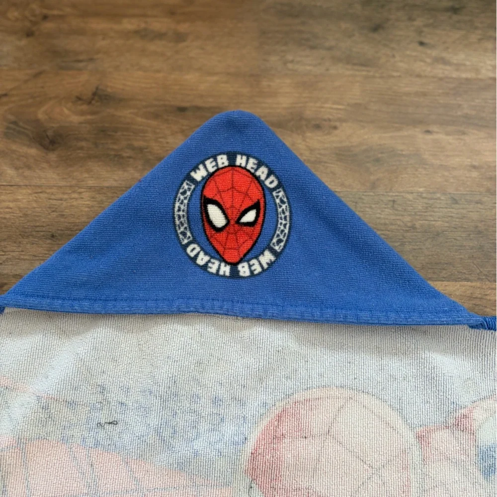 Spider-Man Hooded Kids Towel - Blue & Red